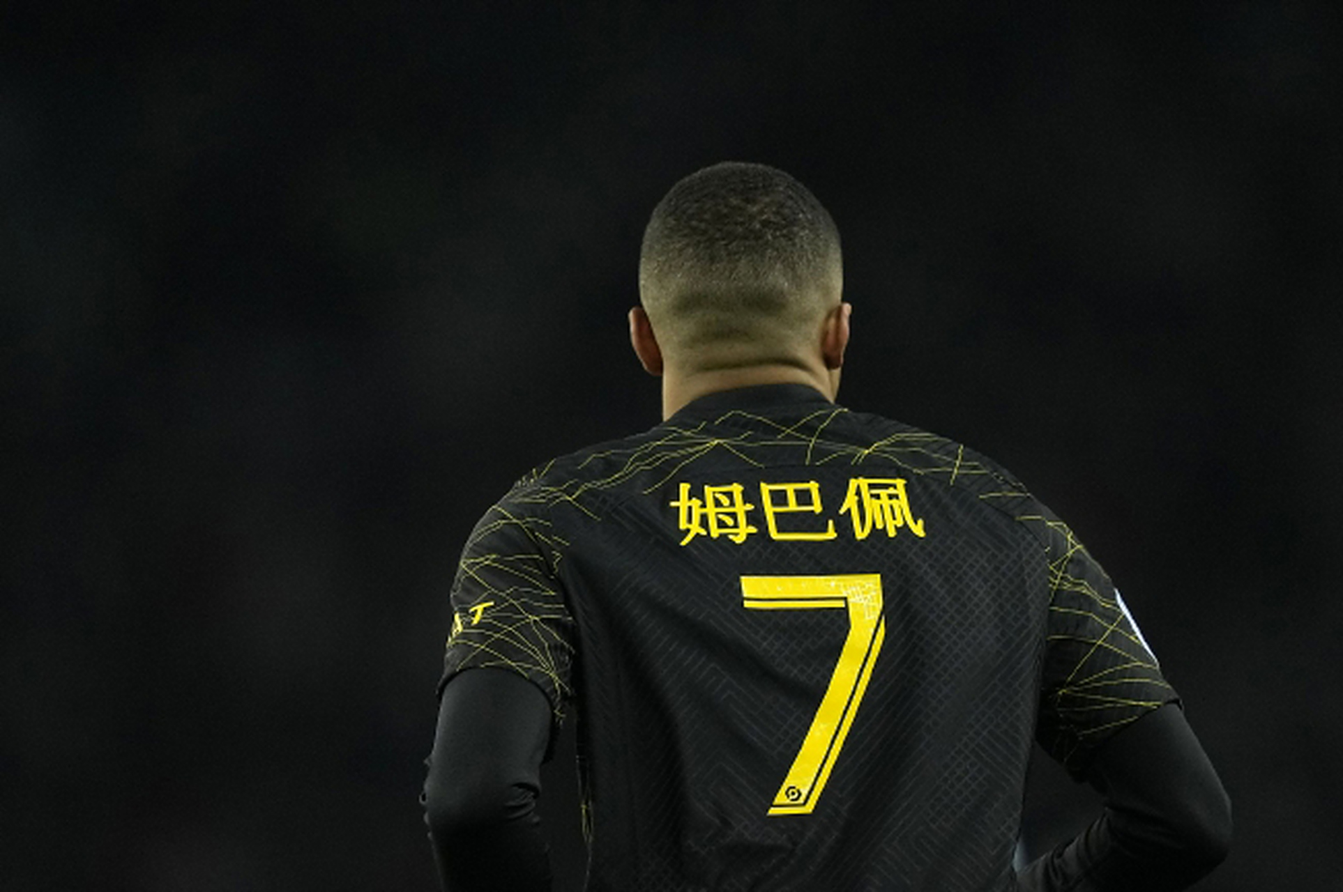 波尔多将在主场迎战兰斯,胜负难料,稳步上升 波尔多将在主场迎战兰斯,胜负难料,稳步上升