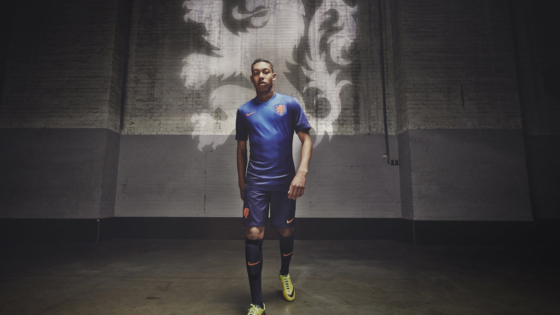 西决生死战之夜，哈利伯顿神奇领导，带队逆袭晋级总决赛！